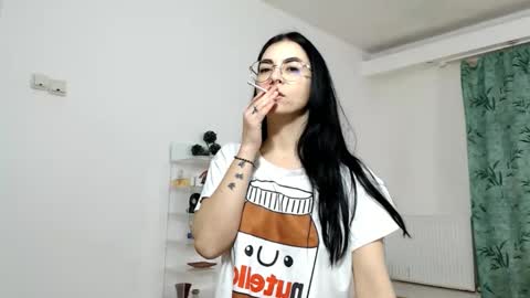 Snapshot of bibitina chatting on December 6, 5:09 am innasugarwild online show from December 6, 5:09 am