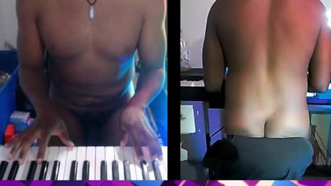 Snapshot of bicepsandfrot chatting on November 26, 4:35 am BicepsandFrot online show from November 26, 4:35 am