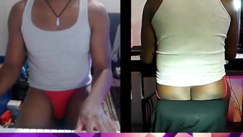Snapshot of bicepsandfrot chatting on November 30, 5:44 am BicepsandFrot online show from November 30, 5:44 am