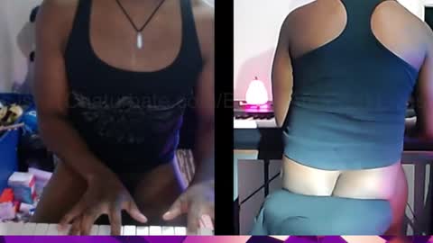 Snapshot of bicepsandfrot chatting on December 1, 4:39 am BicepsandFrot online show from December 1, 4:39 am