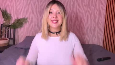 Snapshot of big_ass_blonde chatting on May 25, 5:46 am Eva online show from May 25, 5:46 am