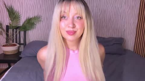 Snapshot of big_ass_blonde chatting on May 30, 7:05 am Eva online show from May 30, 7:05 am