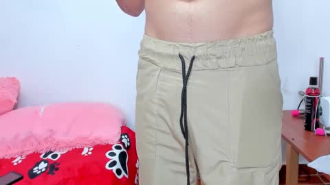 Snapshot of big_dicktop23 chatting on December 4, 4:54 am john and cris online show from December 4, 4:54 am