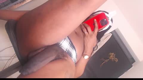 Snapshot of big_goddess_black chatting on February 7, 3:34 am dashiell online show from February 7, 3:34 am