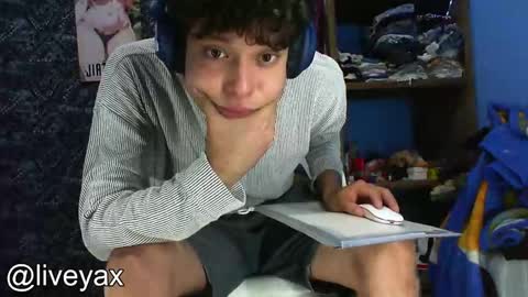 Snapshot of big_ryan18 chatting on November 4, 12:43 am Ryan  online show from November 4, 12:43 am