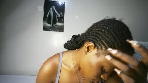 bigass001_ online show from December 1, 2:16 am