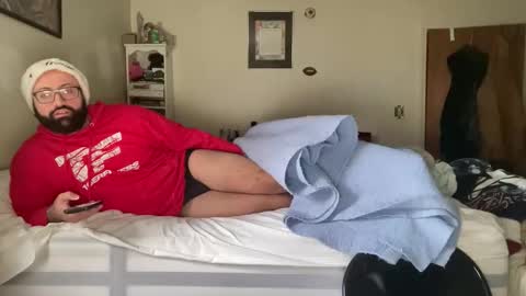 Snapshot of bigbackmuscles1296 chatting on November 8, 2:39 pm Mr. Muscle Monster online show from November 8, 2:39 pm