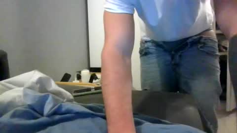 Snapshot of bigballsnojoke chatting on January 3, 11:23 pm bigballsnojoke online show from January 3, 11:23 pm