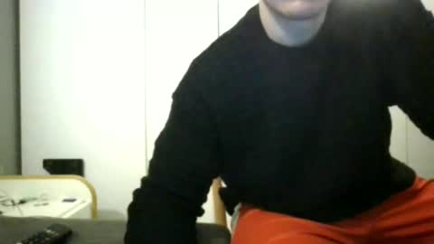 Snapshot of bigballsnojoke chatting on February 17, 1:21 pm bigballsnojoke online show from February 17, 1:21 pm