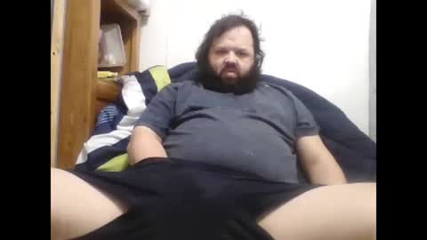 Snapshot of bigbear3287 chatting on December 20, 5:14 am Liam online show from December 20, 5:14 am