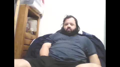 Snapshot of bigbear3287 chatting on January 4, 8:06 am Liam online show from January 4, 8:06 am