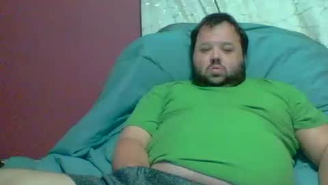 Snapshot of bigbear3287 chatting on November 17, 8:09 am Liam online show from November 17, 8:09 am