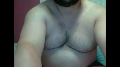 Snapshot of bigbear3287 chatting on December 15, 6:28 am Liam online show from December 15, 6:28 am