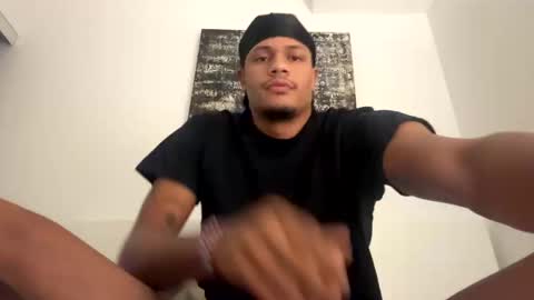 bigblackcockmello online show from January 26, 11:08 pm