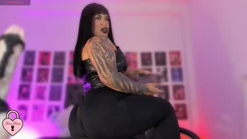 bigboobs cloe online show from October 19, 4:57 am