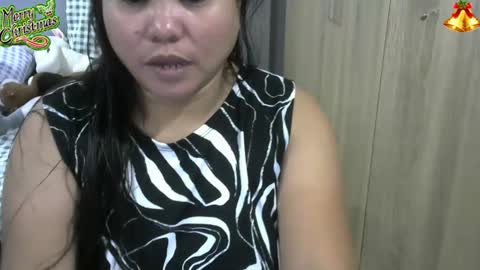 Snapshot of bigboobslyn chatting on November 10, 4:17 pm bigboobslyn online show from November 10, 4:17 pm