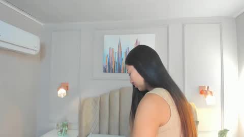 Snapshot of bigboobsnaughty1 chatting on December 27, 10:12 am online show from December 27, 10:12 am