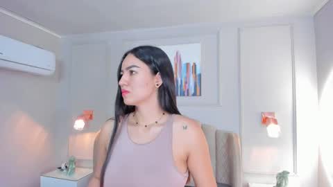 Snapshot of bigboobsnaughty1 chatting on September 16, 10:05 am online show from September 16, 10:05 am