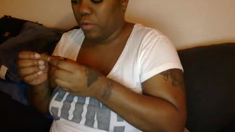 Snapshot of bigbootibambii chatting on January 9, 2:03 am bigbootibambii online show from January 9, 2:03 am