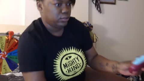 Snapshot of bigbootibambii chatting on March 4, 3:01 am bigbootibambii online show from March 4, 3:01 am