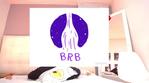 Mia online show from December 24, 7:22 pm