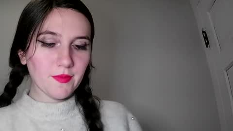 Isabella online show from February 2, 8:51 pm