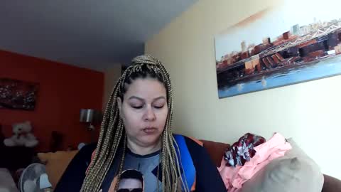 Snapshot of bigbreastsabrina chatting on December 17, 4:43 pm BIG BREAST SABRINA online show from December 17, 4:43 pm