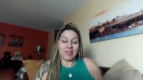 Snapshot of bigbreastsabrina chatting on January 2, 9:50 pm BIG BREAST SABRINA online show from January 2, 9:50 pm