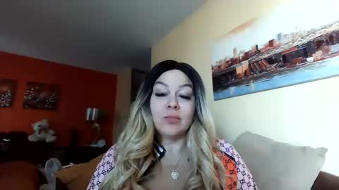 Snapshot of bigbreastsabrina chatting on January 9, 6:47 pm BIG BREAST SABRINA online show from January 9, 6:47 pm
