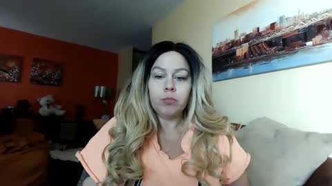 Snapshot of bigbreastsabrina chatting on January 24, 3:34 pm BIG BREAST SABRINA online show from January 24, 3:34 pm