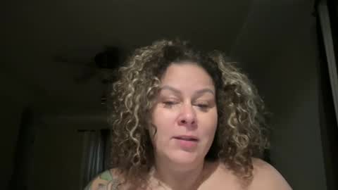 Snapshot of bigbreastsabrina chatting on October 7, 12:13 pm BIG BREAST SABRINA online show from October 7, 12:13 pm