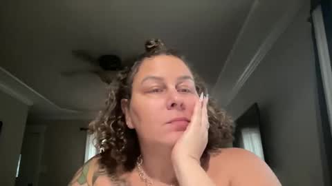 Snapshot of bigbreastsabrina chatting on October 21, 8:09 pm BIG BREAST SABRINA online show from October 21, 8:09 pm