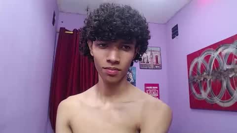 Snapshot of bigcock_sexys chatting on February 25, 5:50 am bigcock_sexys online show from February 25, 5:50 am