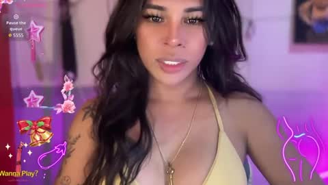 Snapshot of bigcockamanda23 chatting on December 14, 12:33 pm queen amanda online show from December 14, 12:33 pm