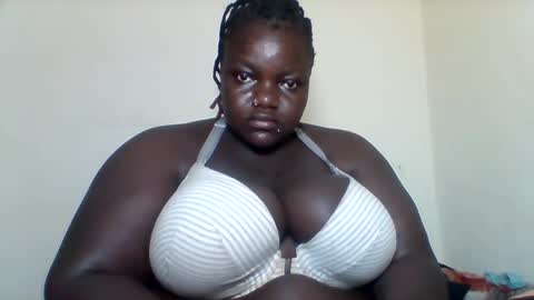 Snapshot of bigdarkass chatting on February 13, 10:55 am VIOLET online show from February 13, 10:55 am