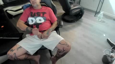 Snapshot of bigdickpiercedtattoos chatting on September 13, 12:16 pm bigdickpiercedtattoos online show from September 13, 12:16 pm