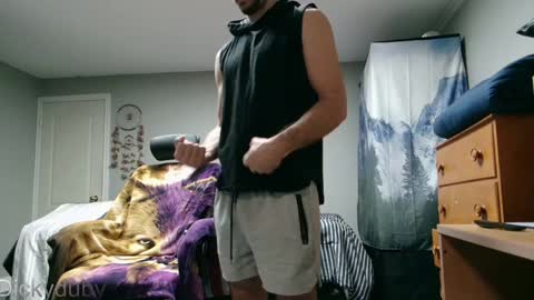 Snapshot of bigdickyduby chatting on January 16, 5:42 am George Forest Dickyduby on all Socials online show from January 16, 5:42 am