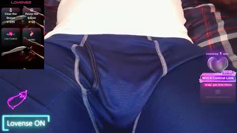 Snapshot of bigdikfreak chatting on June 11, 3:15 am BigDickFreak online show from June 11, 3:15 am