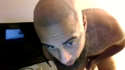 Snapshot of bigdude3371990 chatting on October 3, 8:39 pm Bigduude337 online show from October 3, 8:39 pm