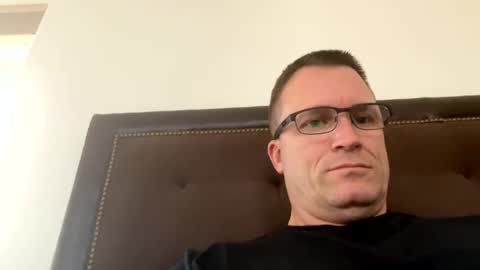 bigger22332233 online show from December 3, 10:51 pm