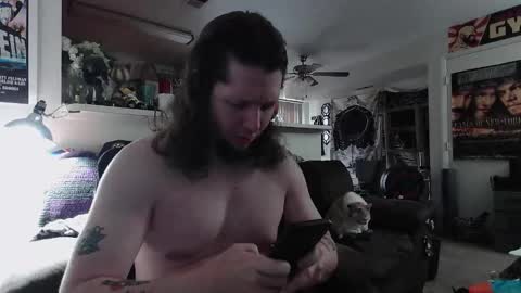 biggerisbetter21 online show from November 6, 2:18 pm