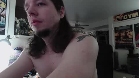 biggerisbetter21 online show from February 1, 5:33 pm