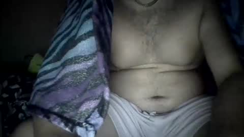 Snapshot of biggerthanasnicker chatting on December 23, 4:39 pm biggerthanasnicker online show from December 23, 4:39 pm