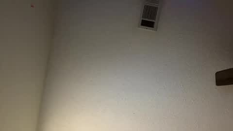 Snapshot of biggerthanasnicker chatting on February 16, 9:04 am biggerthanasnicker online show from February 16, 9:04 am