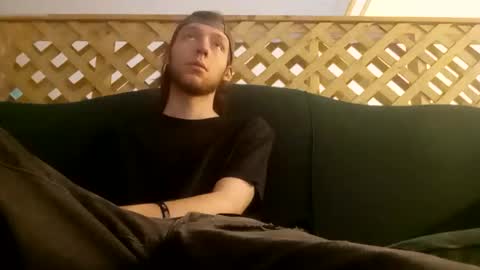 Snapshot of biggestboiiii chatting on September 11, 10:54 pm biggestboiiii online show from September 11, 10:54 pm