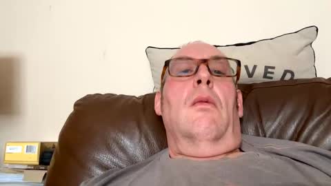 biggloves4bighands online show from November 18, 12:31 pm