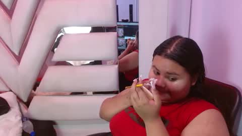 Snapshot of biggstits69 chatting on November 1, 8:22 pm biggstits69 online show from November 1, 8:22 pm