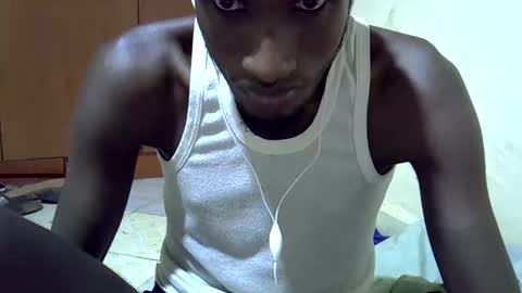 Snapshot of bighorny_dic chatting on December 4, 9:45 pm bighorny_dic online show from December 4, 9:45 pm