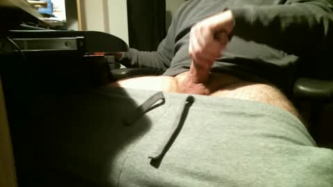 Snapshot of bigj0606 chatting on December 12, 6:25 am Big John online show from December 12, 6:25 am