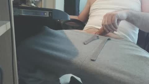 Snapshot of bigj0606 chatting on November 8, 8:40 pm Big John online show from November 8, 8:40 pm